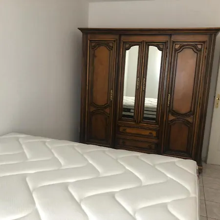 Superbe Vue Montagne Proximites Grandes Surfaces *