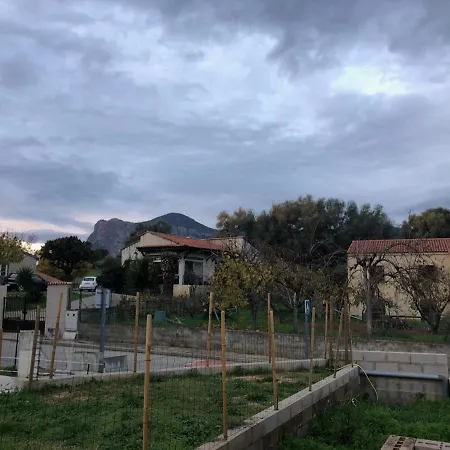 Superbe Vue Montagne Proximites Grandes Surfaces