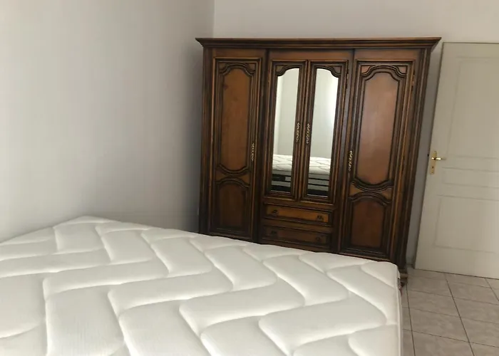 Superbe Vue Montagne Proximites Grandes Surfaces *